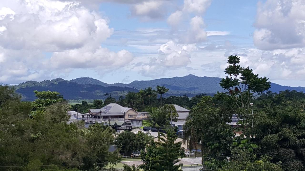 Готель Babinda Quarters Екстер'єр фото