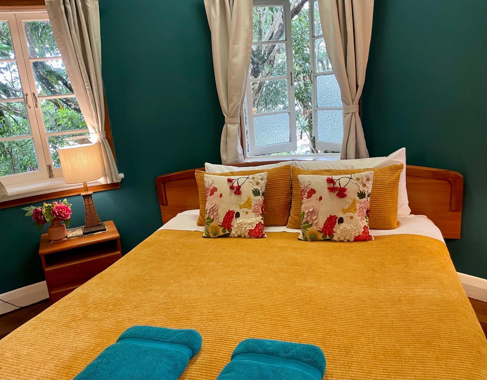Готель Babinda Quarters Екстер'єр фото